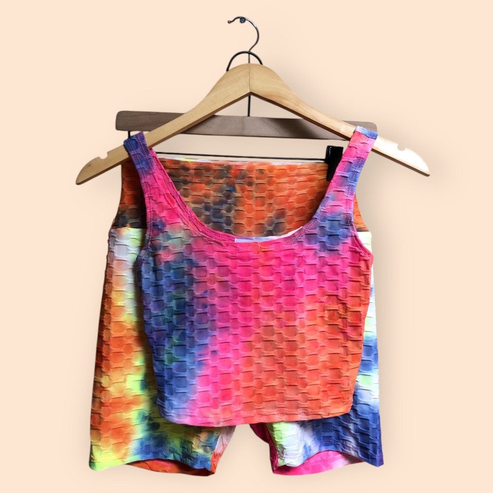 LOVE J Tie Dye NWT 2pc Festival Set Stretchy Crop Top & Bike Shorts Women’s S